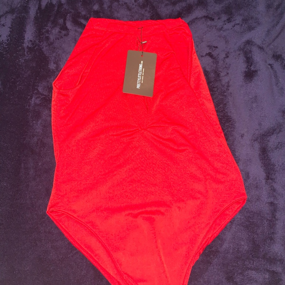 Pretty little Thing swimsuit never worn!
